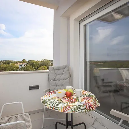 Lana Luxe Apartment Pula Exterior photo